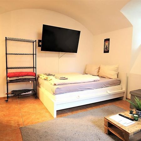 Fully Equipped Apartment Near Main Station Вюрцбург Экстерьер фото