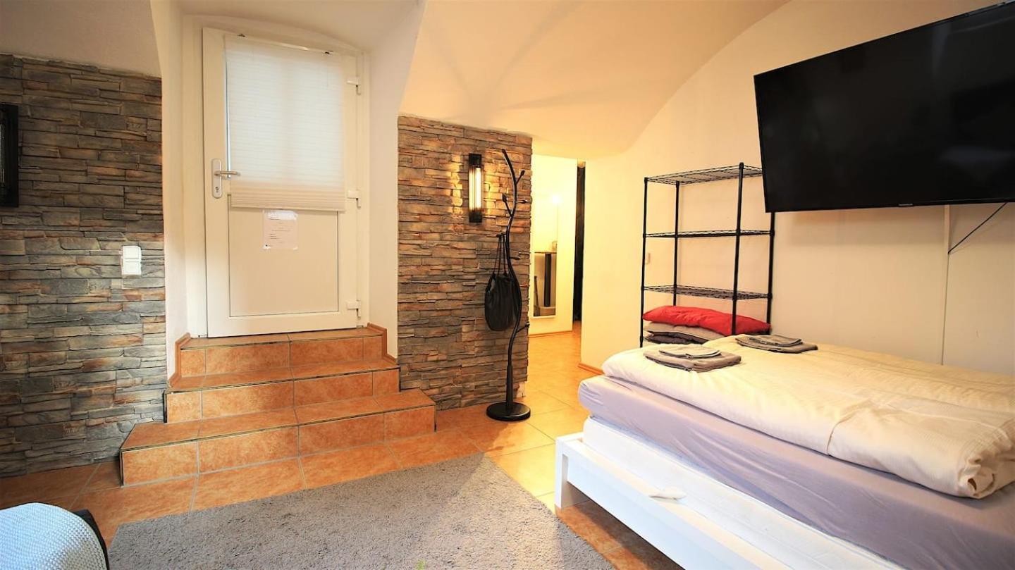 Fully Equipped Apartment Near Main Station Вюрцбург Экстерьер фото