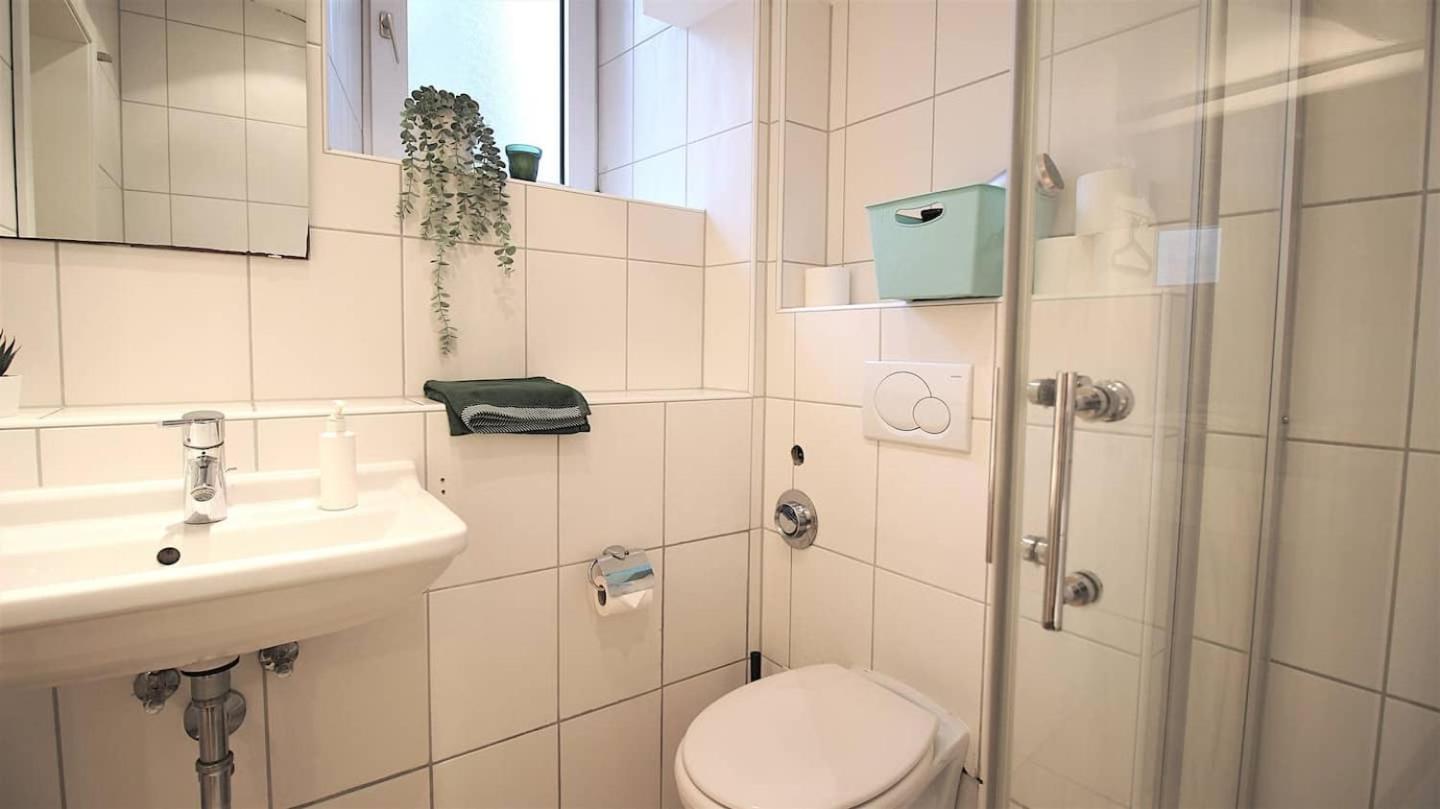 Fully Equipped Apartment Near Main Station Вюрцбург Экстерьер фото