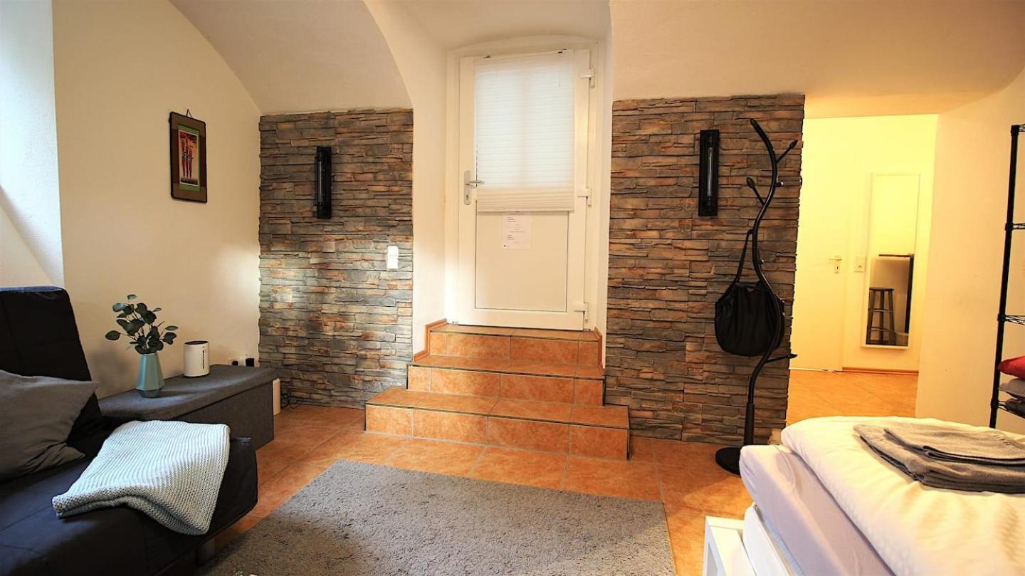 Fully Equipped Apartment Near Main Station Вюрцбург Экстерьер фото